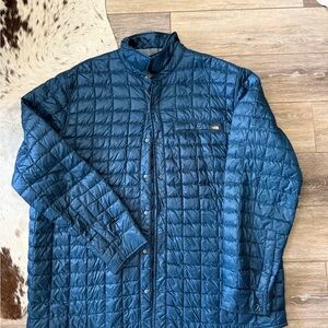 The North Face Blue Puffer Jacket Lightweight Quilted Design
